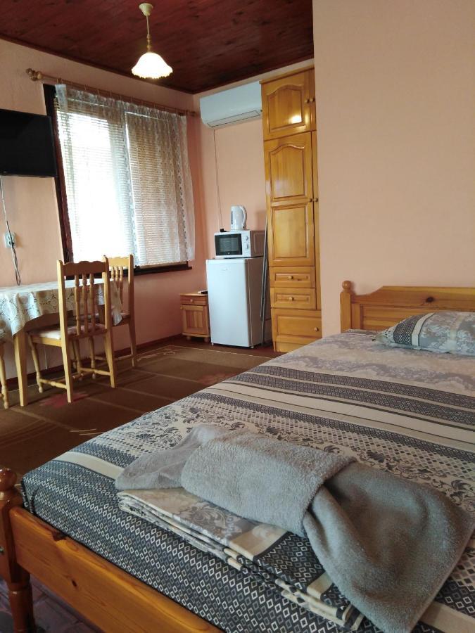 Къща Рачеви Trjavna Exteriér fotografie